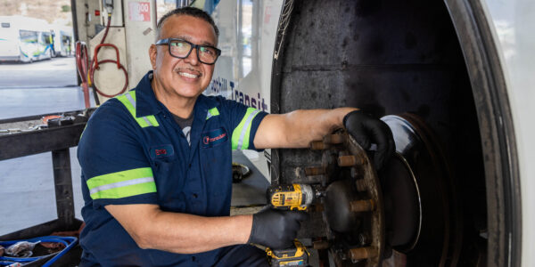 @steveboxallphotography, CA, Foothill Transit, Foothills, Steve Boxall, Trandev, steveboxall.com, ©Steve Boxall
@steveboxallphotography, CA, Foothill Transit, Foothills, Steve Boxall, Trandev, steveboxall.com, ©Steve Boxall